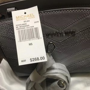 Michael Kors hand bag